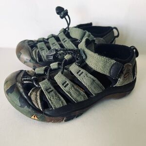 KEEN Kids' Sz 12 Green Outdoor Toddler Sandals